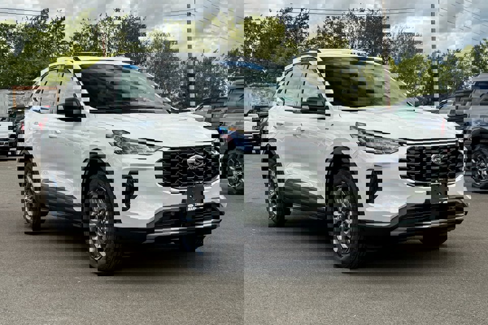 New 2025 Ford Escape ST-Line w/ Tech Pack #1 image 1