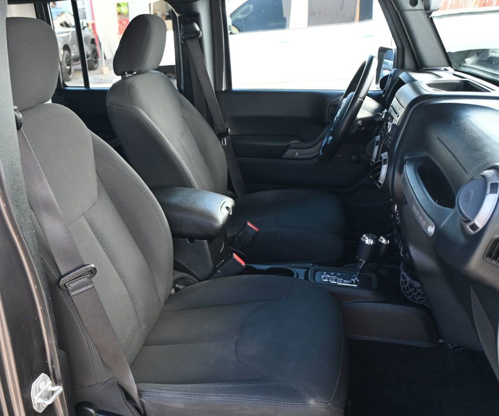 Used 2016 Jeep Wrangler Unlimited Sport w/ Connectivity Group AWD/4WD image 14