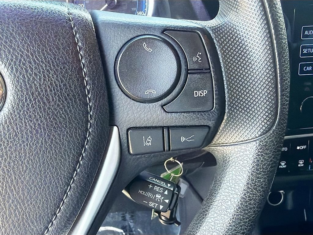 Used 2019 Toyota Corolla LE FWD image 33