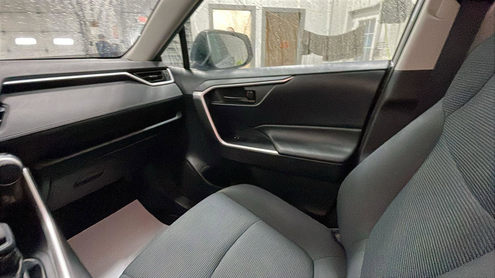 Used 2019 Toyota RAV4 LE w/ All Weather Liner Package image 12