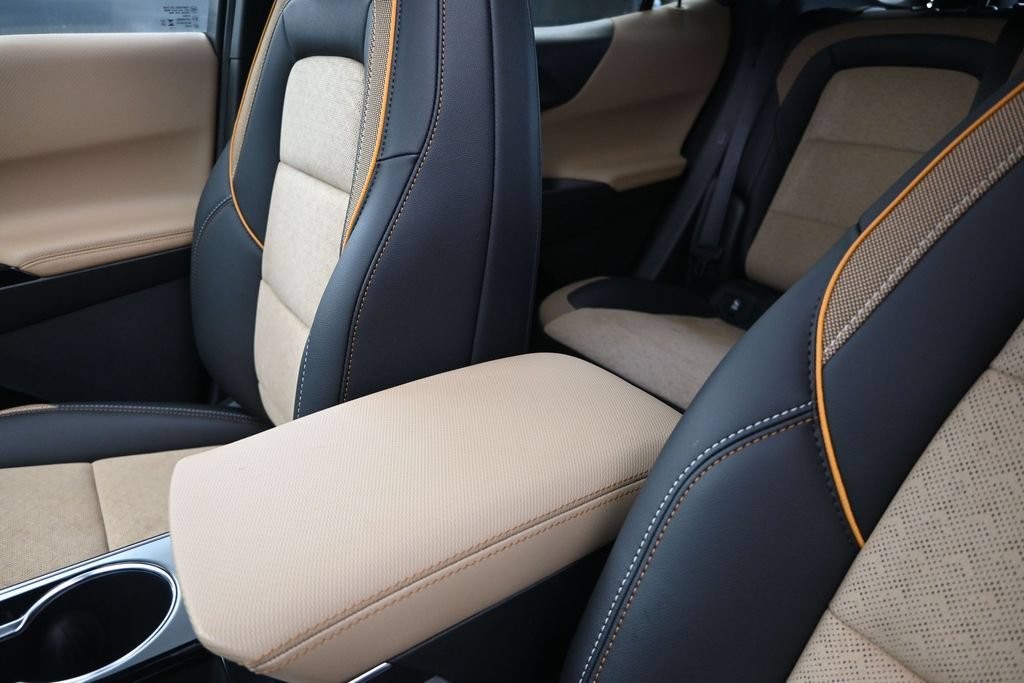 New 2026 Chevrolet Equinox ACTIV w/ Convenience Package III FWD image 14