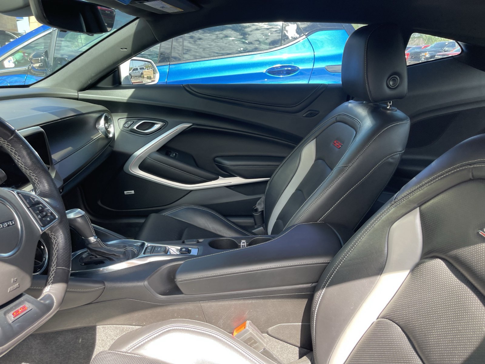 Used 2019 Chevrolet Camaro SS RWD image 9