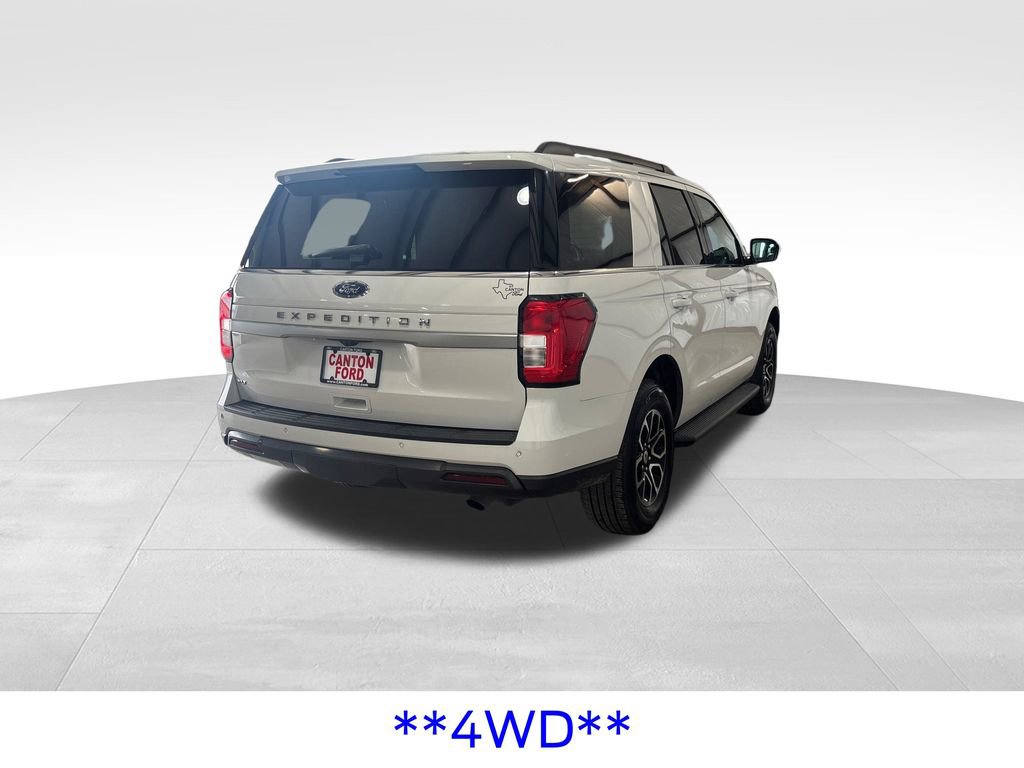 Used 2024 Ford Expedition XLT AWD/4WD image 8