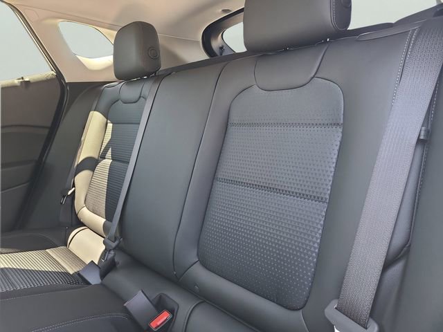 New 2026 Chevrolet Trax LT w/ Midnight Edition image 16