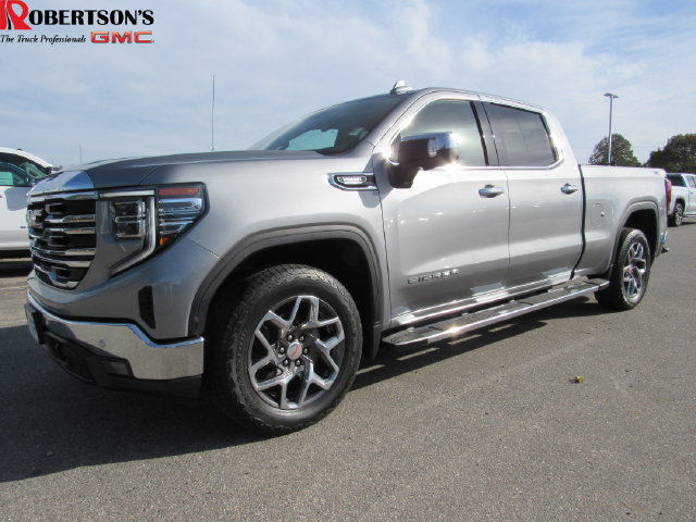 Used 2023 GMC Sierra 1500 SLT w/ SLT Premium Plus Package AWD/4WD image 1