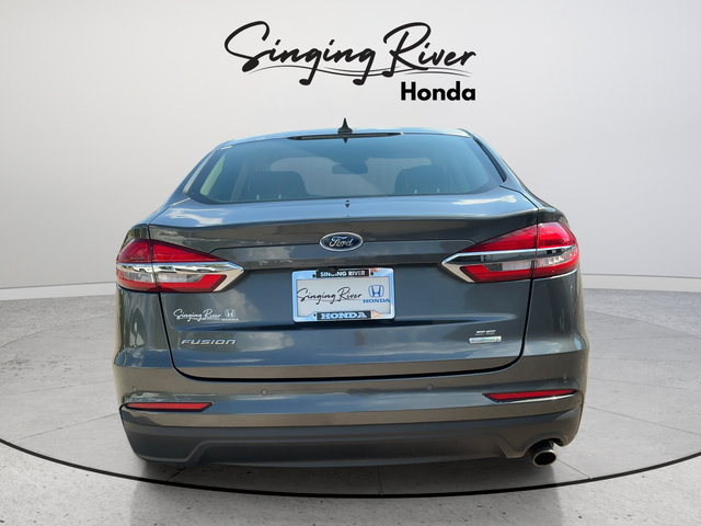 Used 2020 Ford Fusion SE FWD image 6