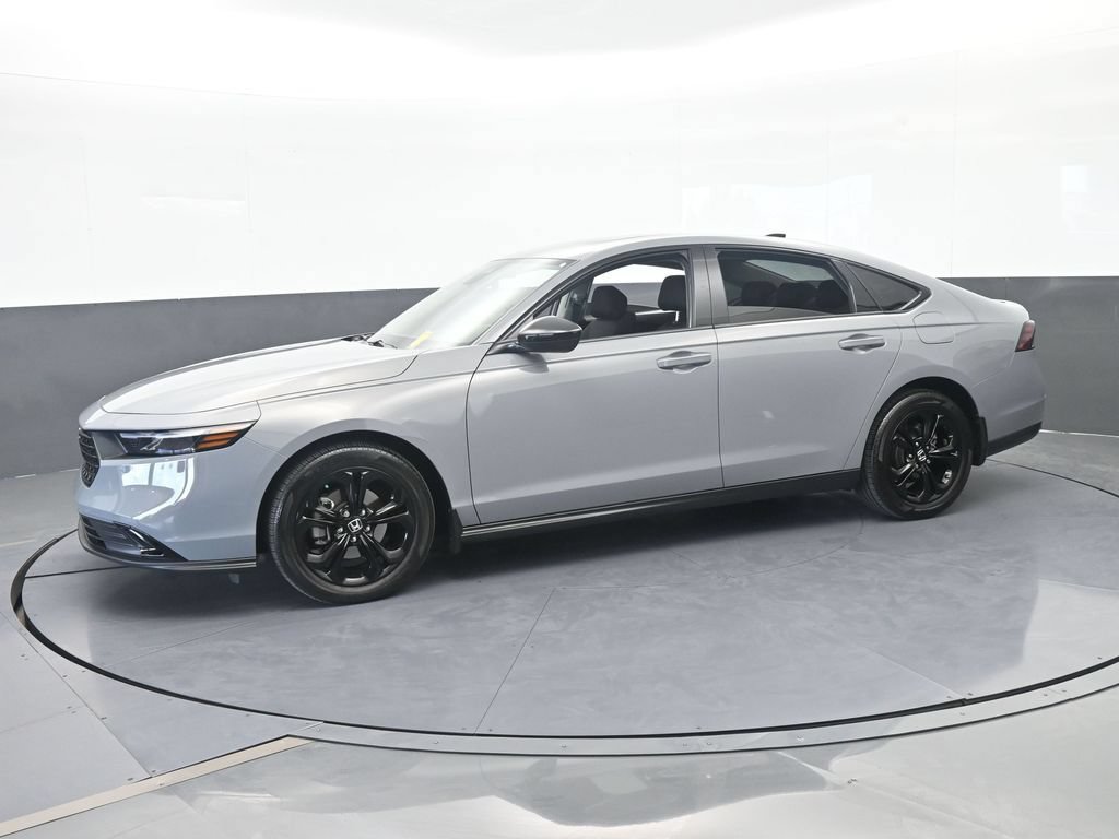 Used 2025 Honda Accord SE image 2