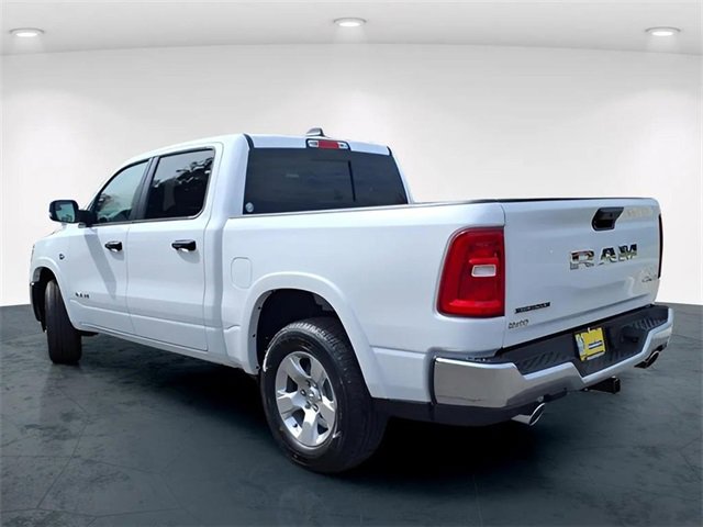 New 2026 RAM 1500 4x4 Crew Cab image 5