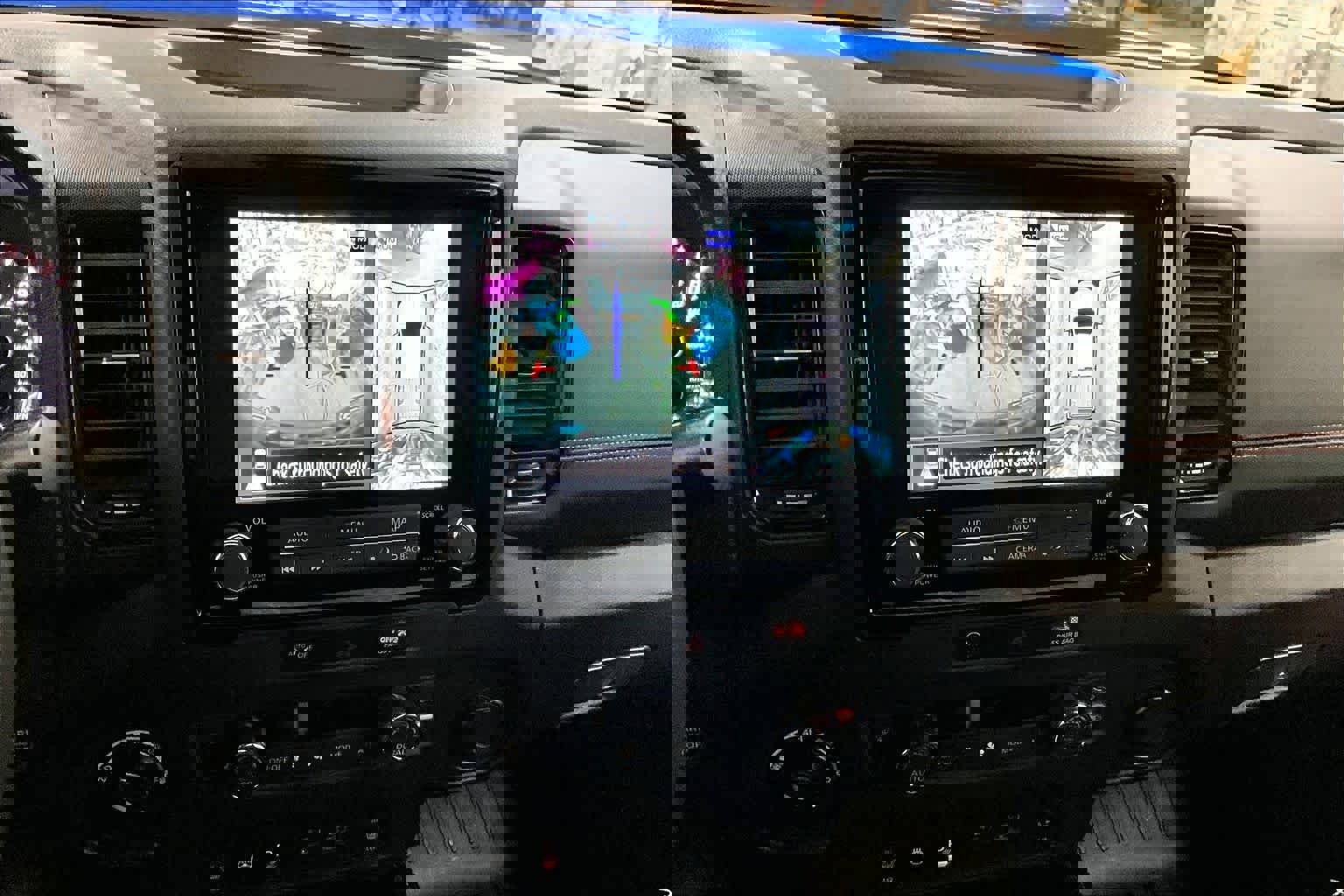 Used 2024 Nissan Frontier PRO-4X w/ Pro Convenience Package image 26