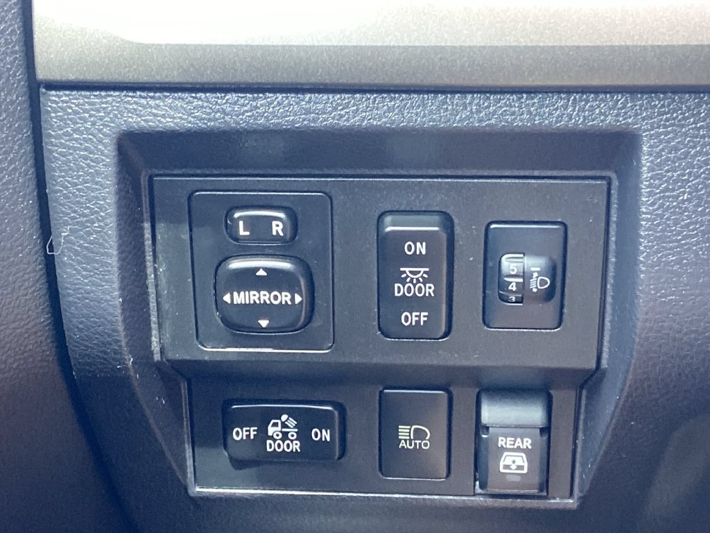 Used 2020 Toyota Tundra SR5 RWD image 12