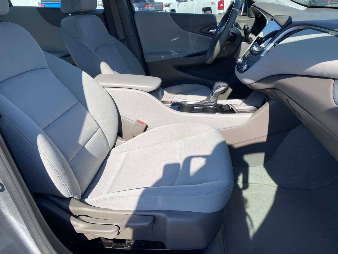 Used 2023 Chevrolet Malibu LS FWD image 13