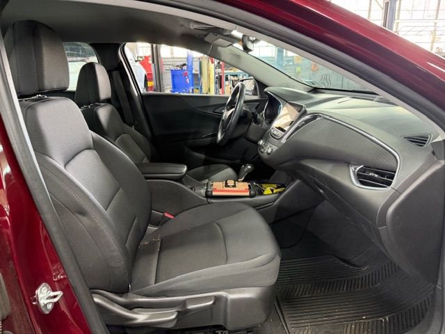 Used 2016 Chevrolet Malibu LT FWD image 10