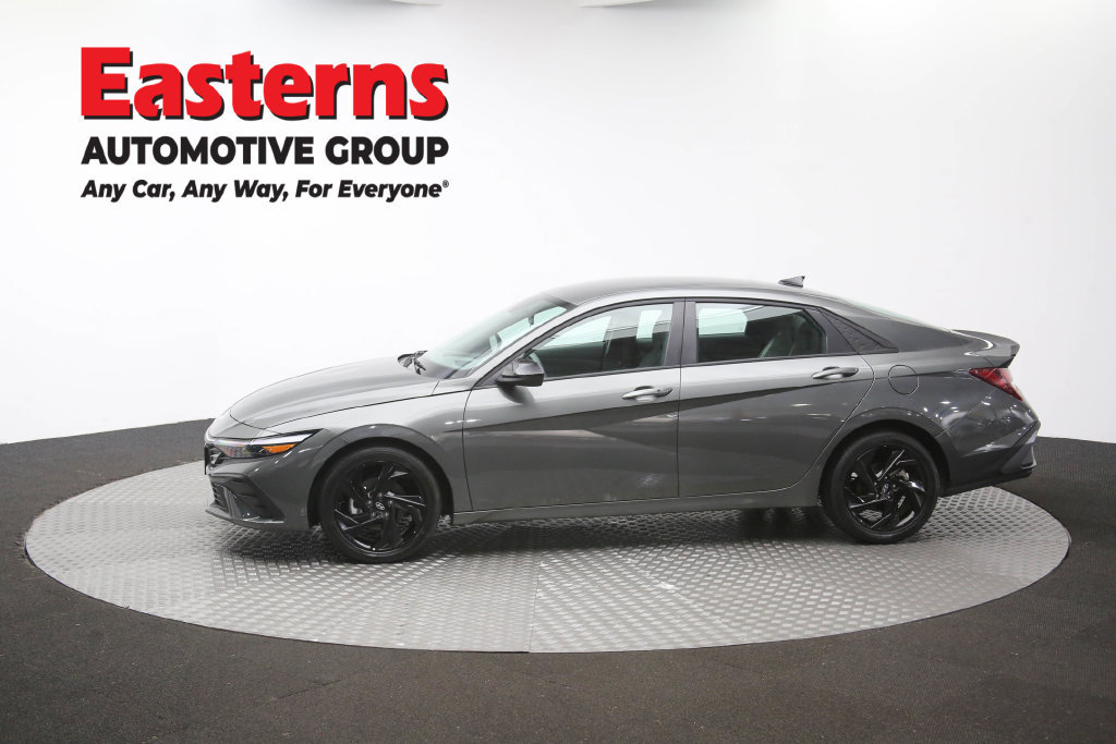 Used 2026 Hyundai Elantra Sport FWD image 60