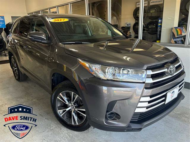 Used 2017 Toyota Highlander LE