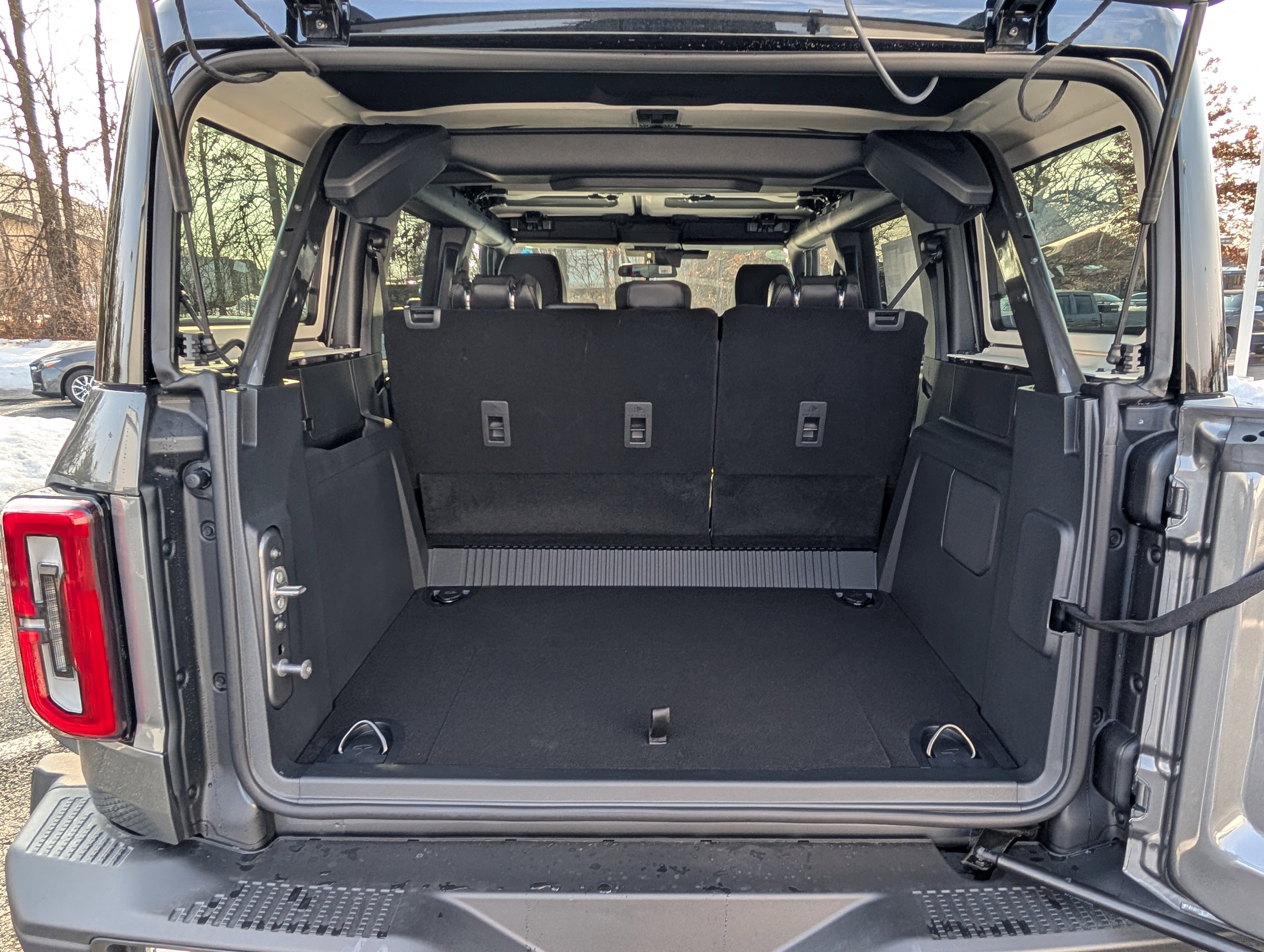 New 2026 Ford Bronco Badlands image 9