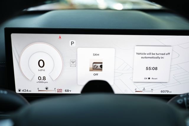 Certified 2025 Genesis GV80 2.5T Standard AWD/4WD image 31