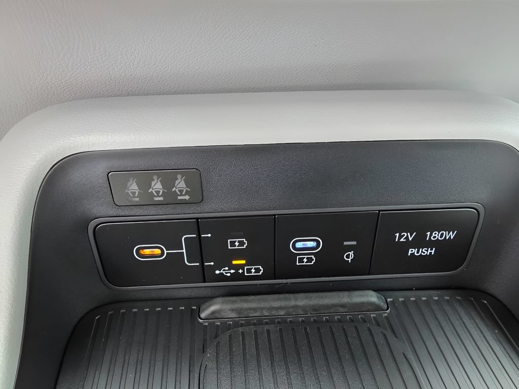 Used 2026 Hyundai Kona SEL Sport AWD/4WD image 23