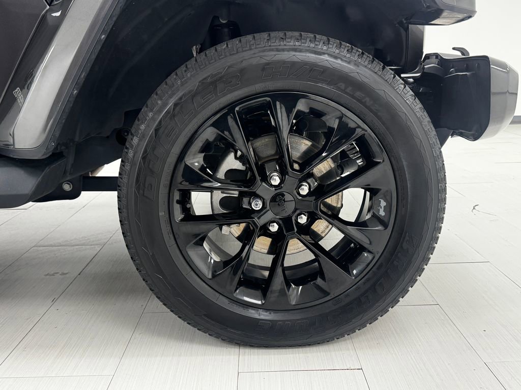 Used 2021 Jeep Wrangler Unlimited Sahara image 40