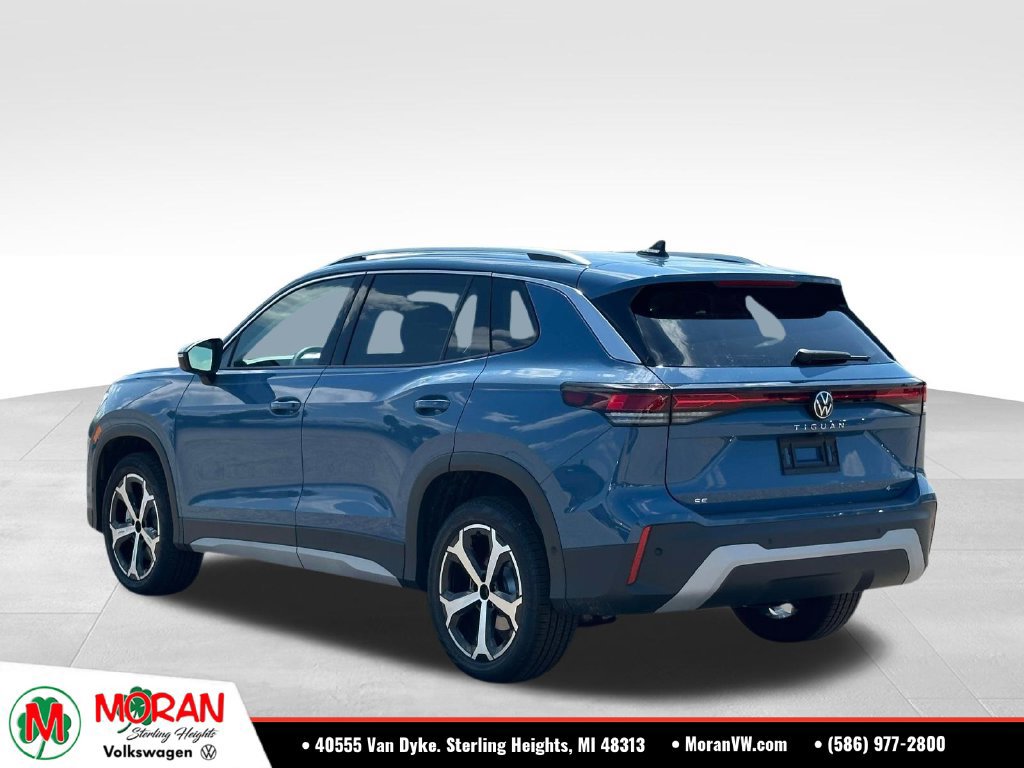 Used 2026 Volkswagen Tiguan SE AWD/4WD image 3