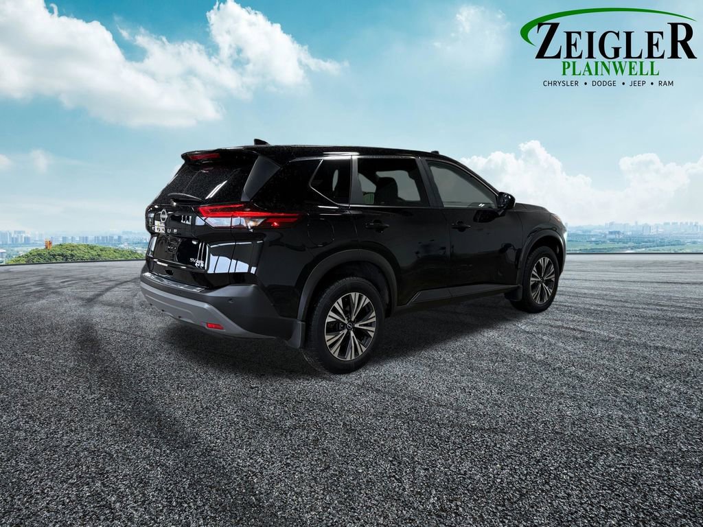 Used 2023 Nissan Rogue SV image 9