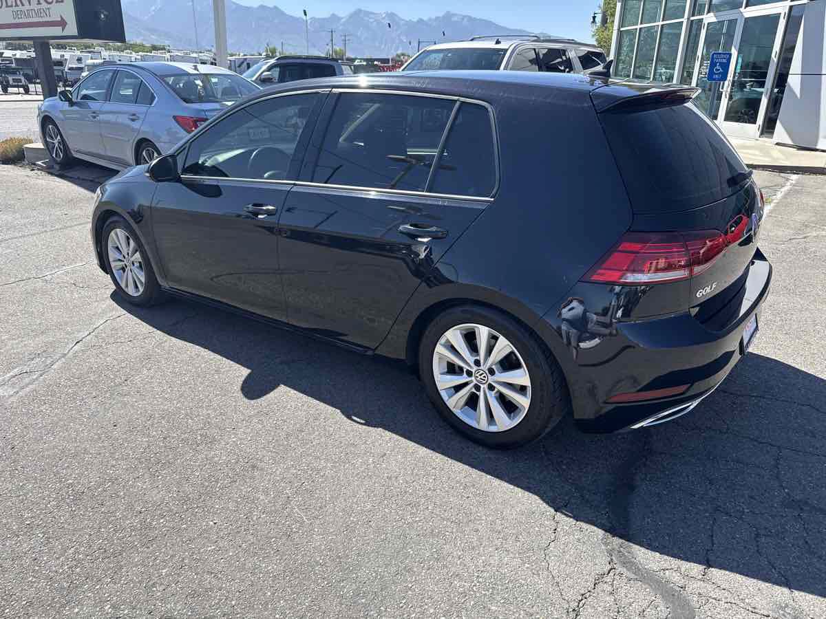 Used 2020 Volkswagen Golf 4-Door FWD image 8