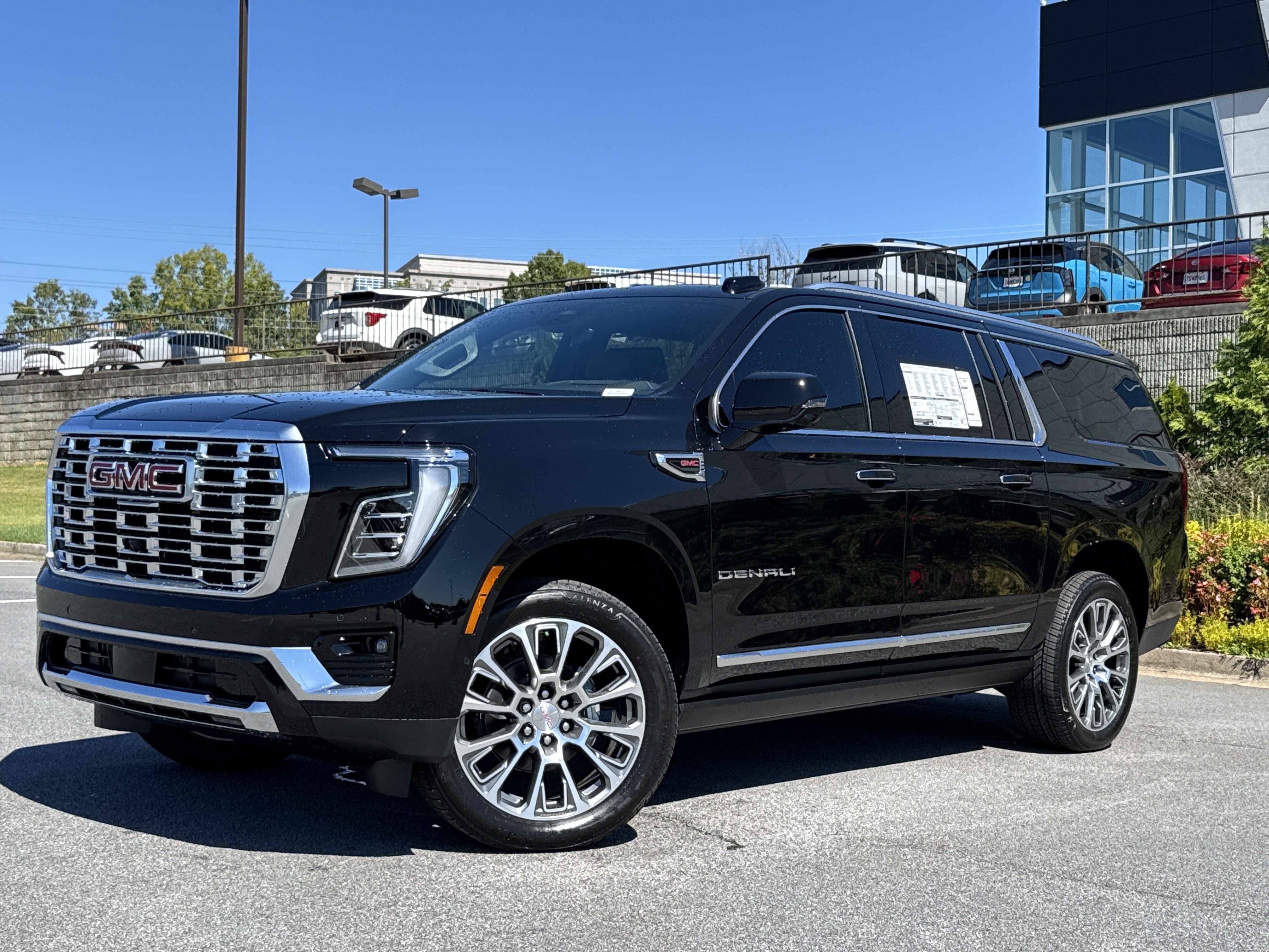New 2026 GMC Yukon XL Denali w/ Denali Reserve Package RWD image 5