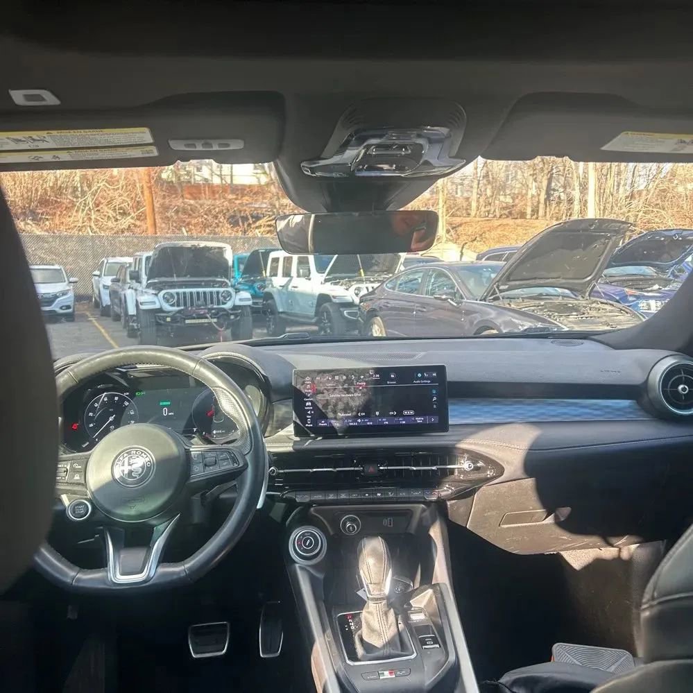 Used 2024 Alfa Romeo Tonale Veloce w/ Active Assist Package AWD/4WD image 7