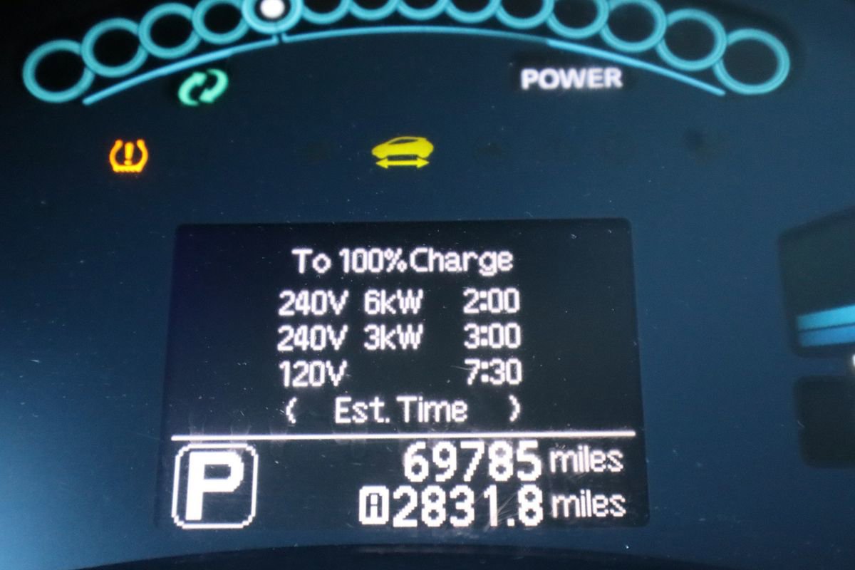 Used 2016 Nissan Leaf SV image 46