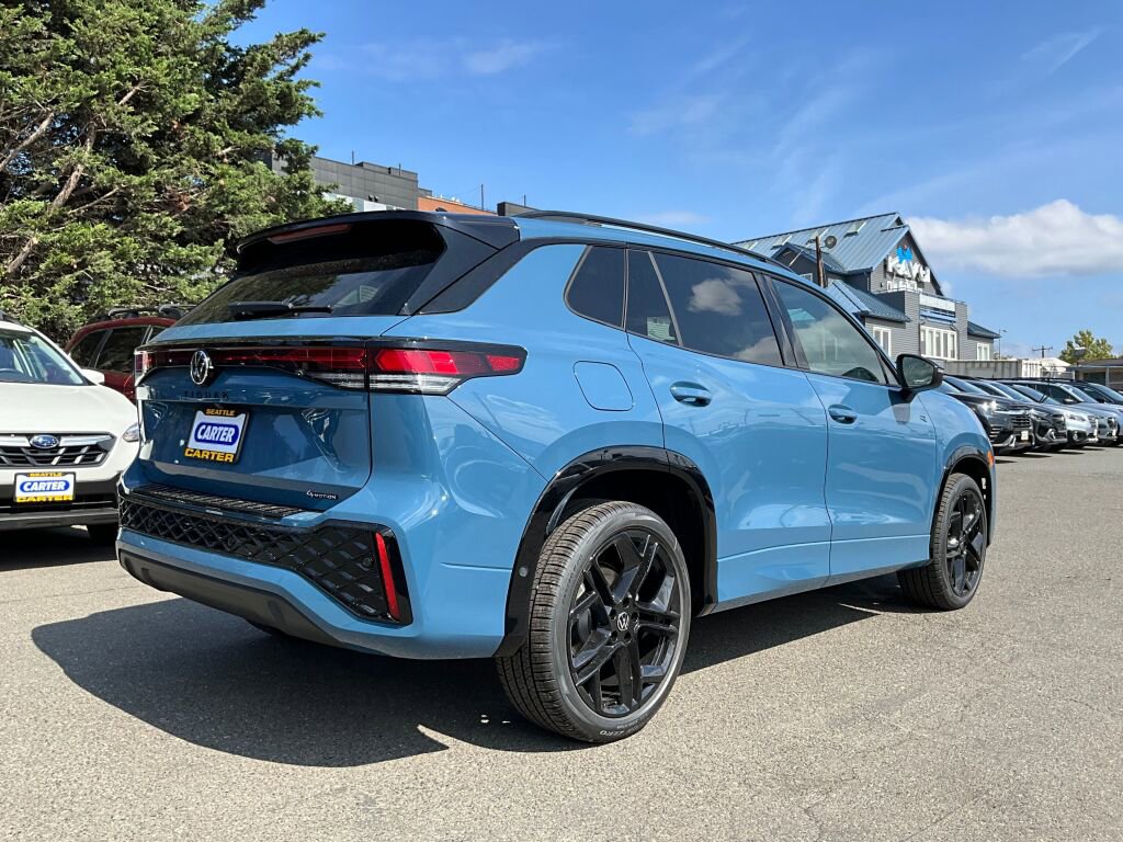 New 2025 Volkswagen Tiguan SE R-Line image 8