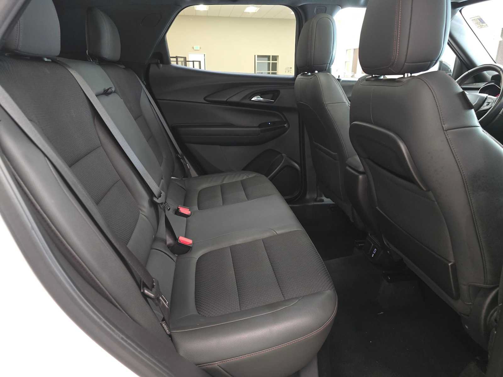 Used 2021 Chevrolet TrailBlazer RS w/ Sun and Liftgate Package AWD/4WD image 26