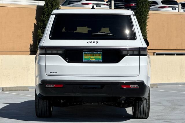 New 2026 Jeep Grand Wagoneer Limited AWD/4WD image 5