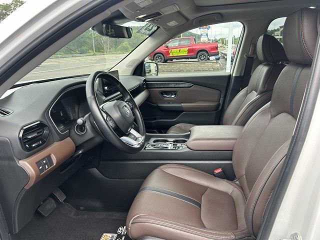 Used 2023 Honda Pilot Elite image 7