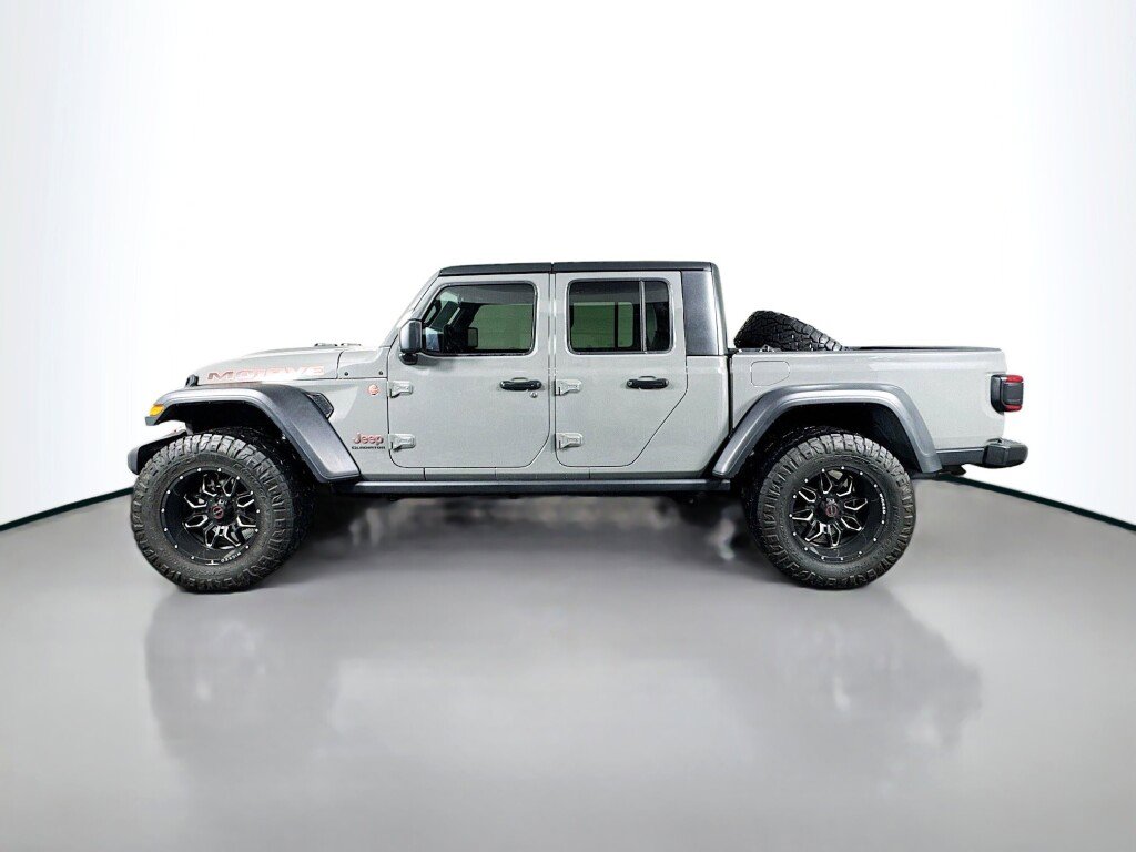 Used 2020 Jeep Gladiator Mojave AWD/4WD image 2