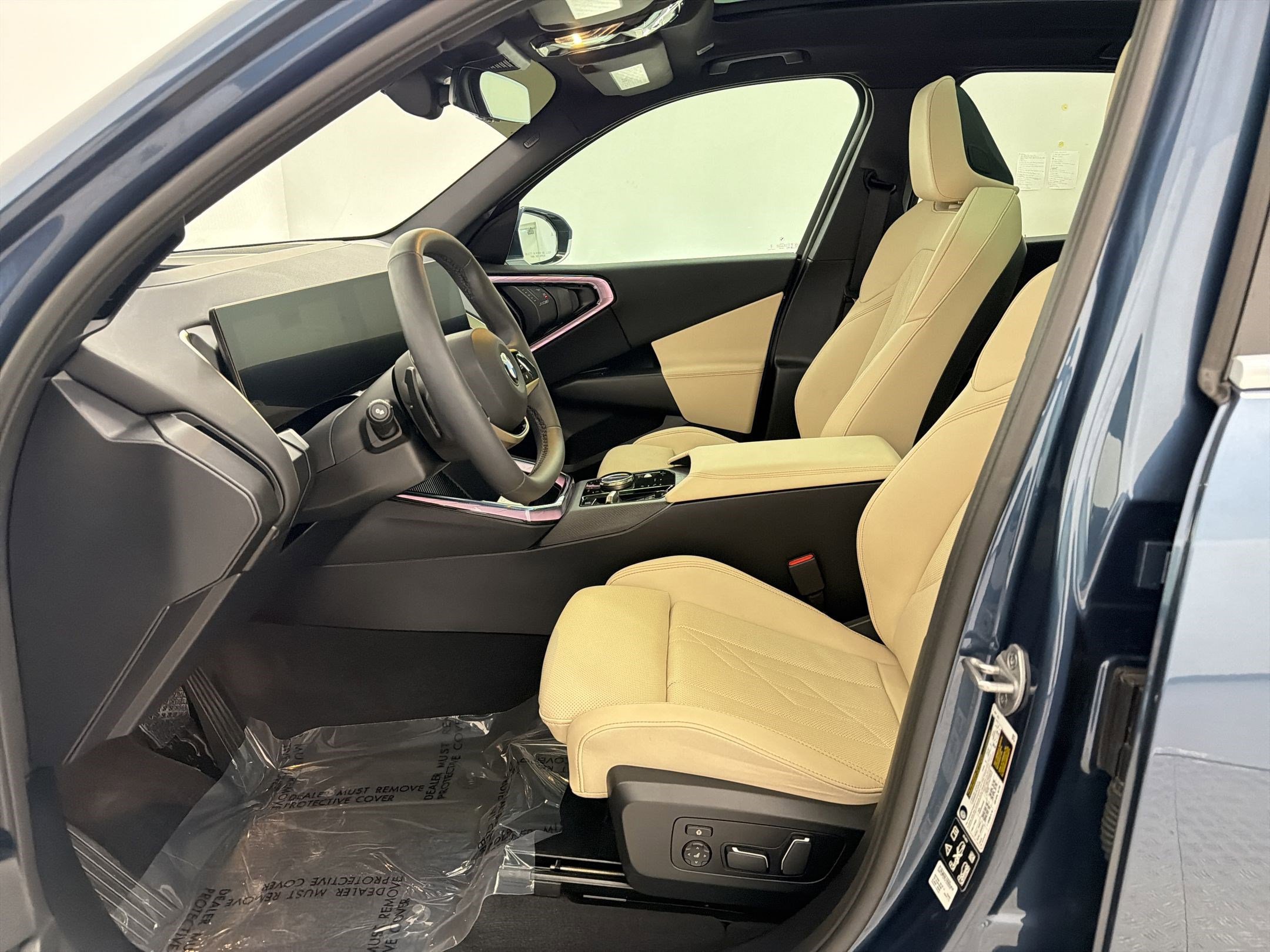 Certified 2025 BMW X3 xDrive30i w/ Premium Package image 5