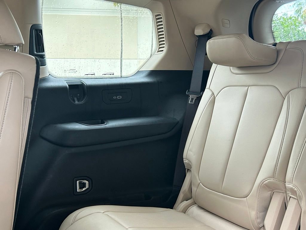 Certified 2022 Jeep Grand Cherokee L Limited RWD image 52