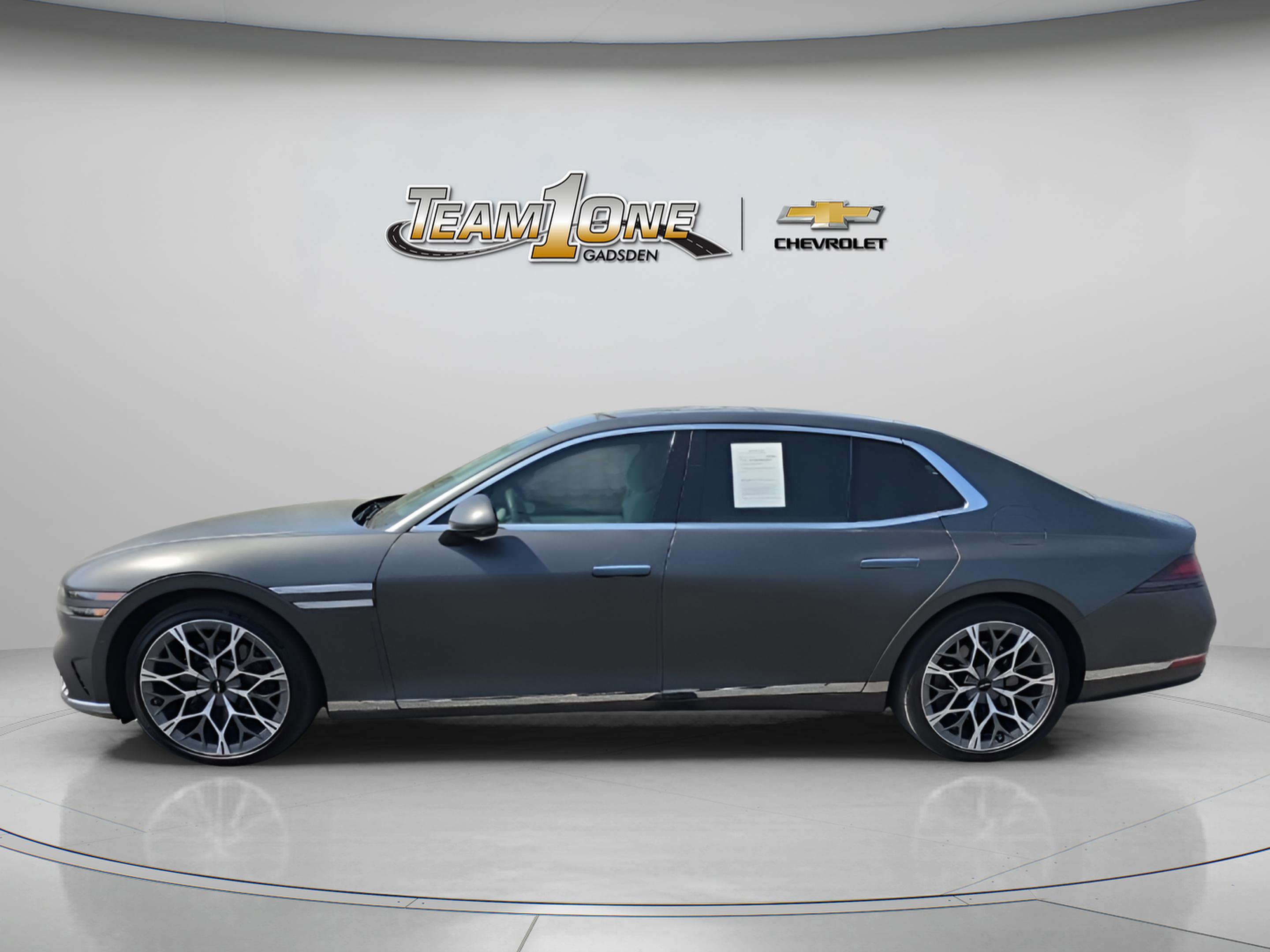 Used 2023 Genesis G90 3.5T image 5