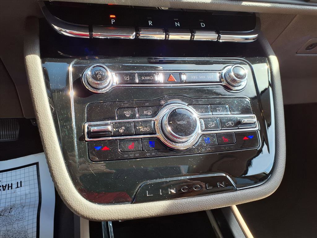 Certified 2022 Lincoln Corsair Reserve w/ Equipment Group 201A image 17