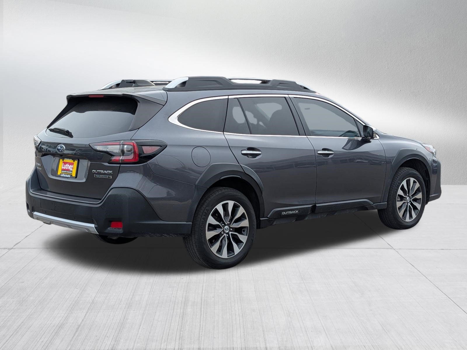 Used 2023 Subaru Outback Touring XT AWD/4WD image 7