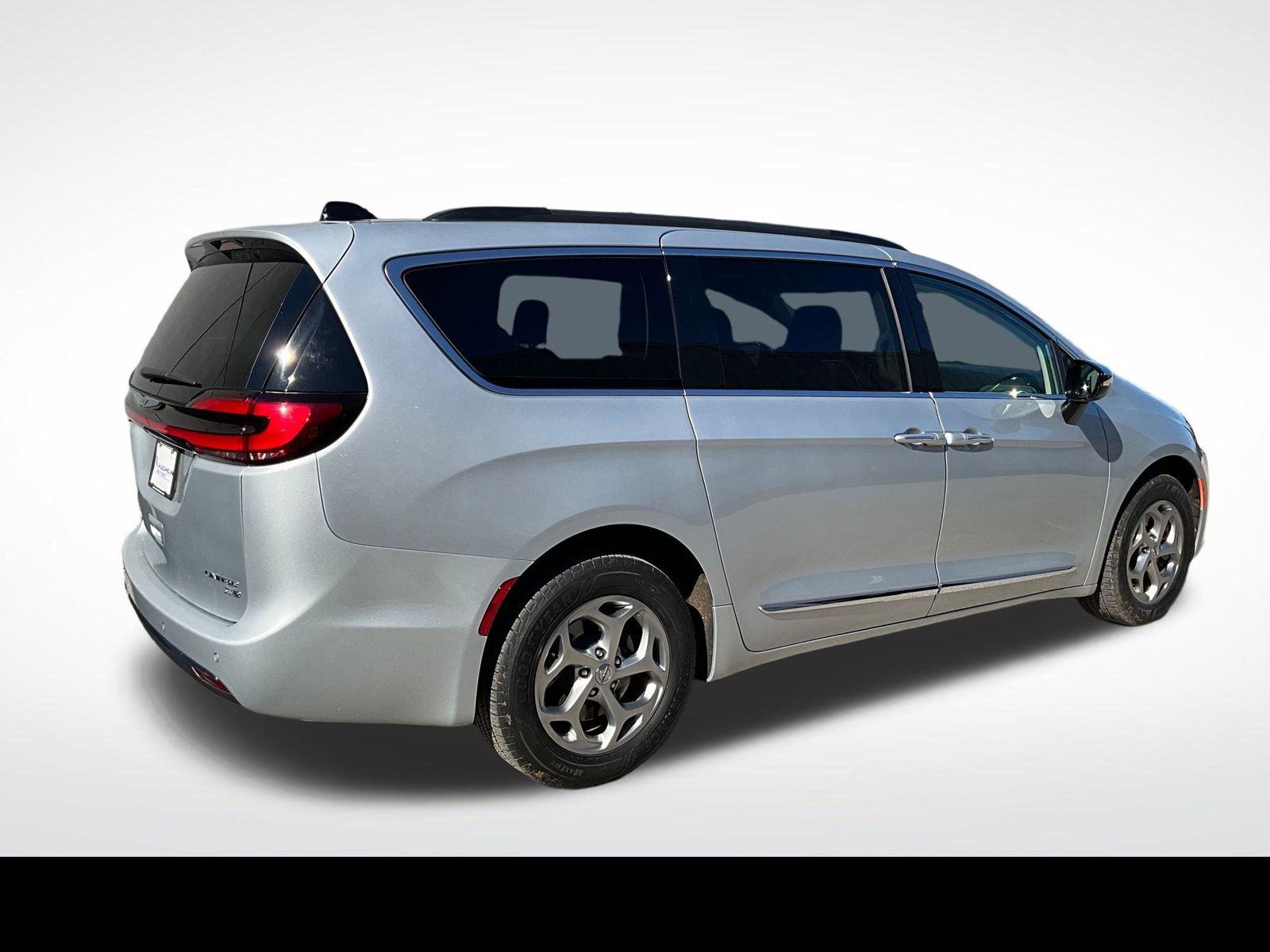 Used 2023 Chrysler Pacifica Limited AWD/4WD image 21
