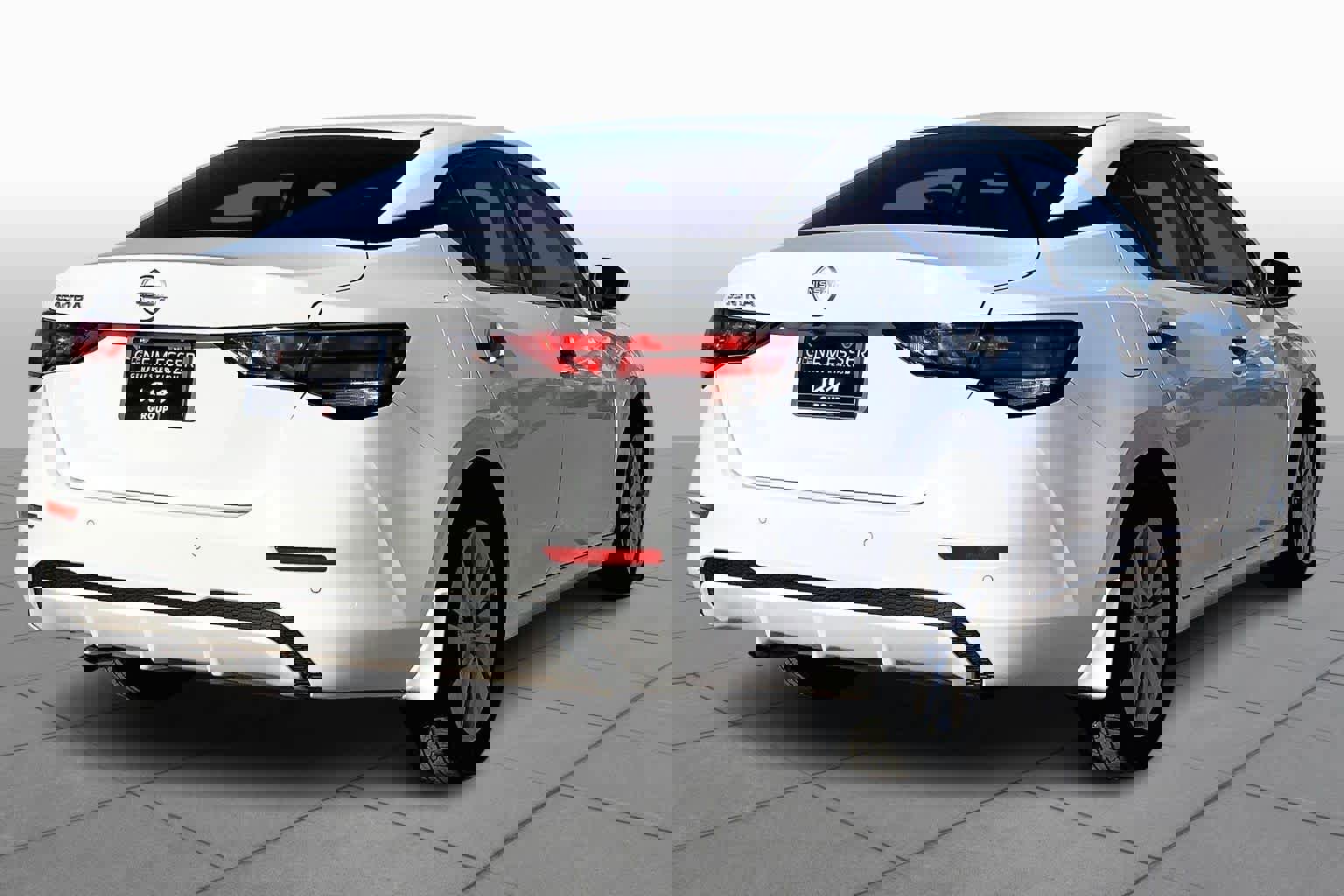 Used 2024 Nissan Sentra S image 12