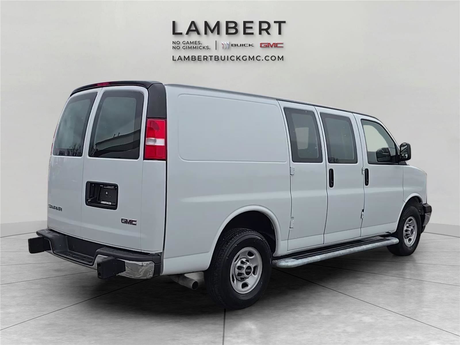 Used 2024 GMC Savana 2500 w/ Driver Convenience Package image 5