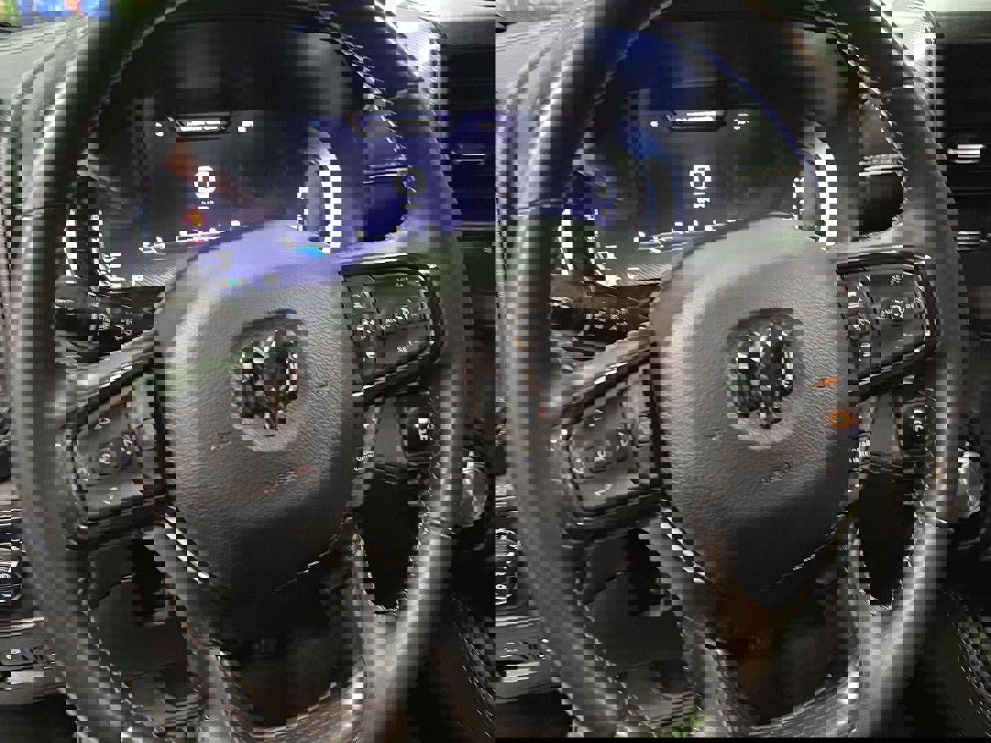 Used 2023 RAM 1500 Limited image 11