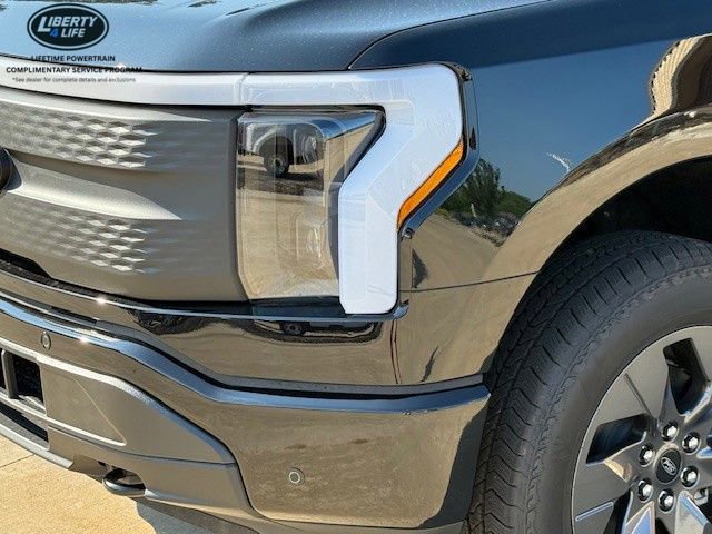 New 2025 Ford F150 Lightning Flash image 9