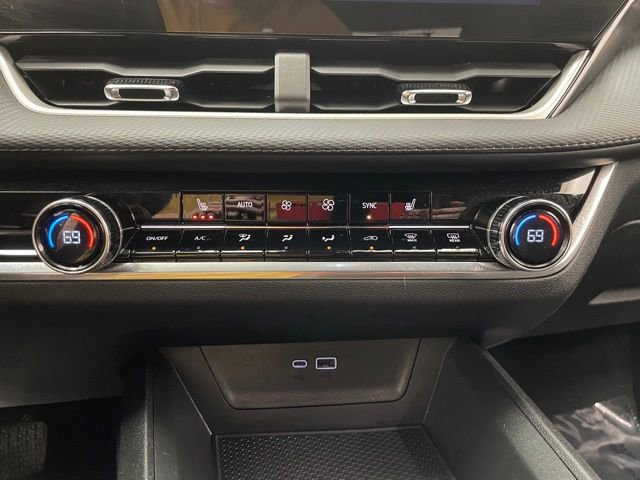 Used 2025 Chevrolet Equinox LT w/ Convenience Package II AWD/4WD image 6