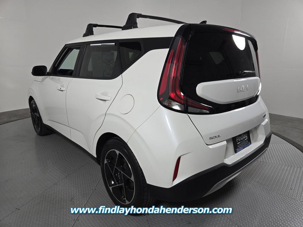 Used 2023 Kia Soul EX FWD image 4