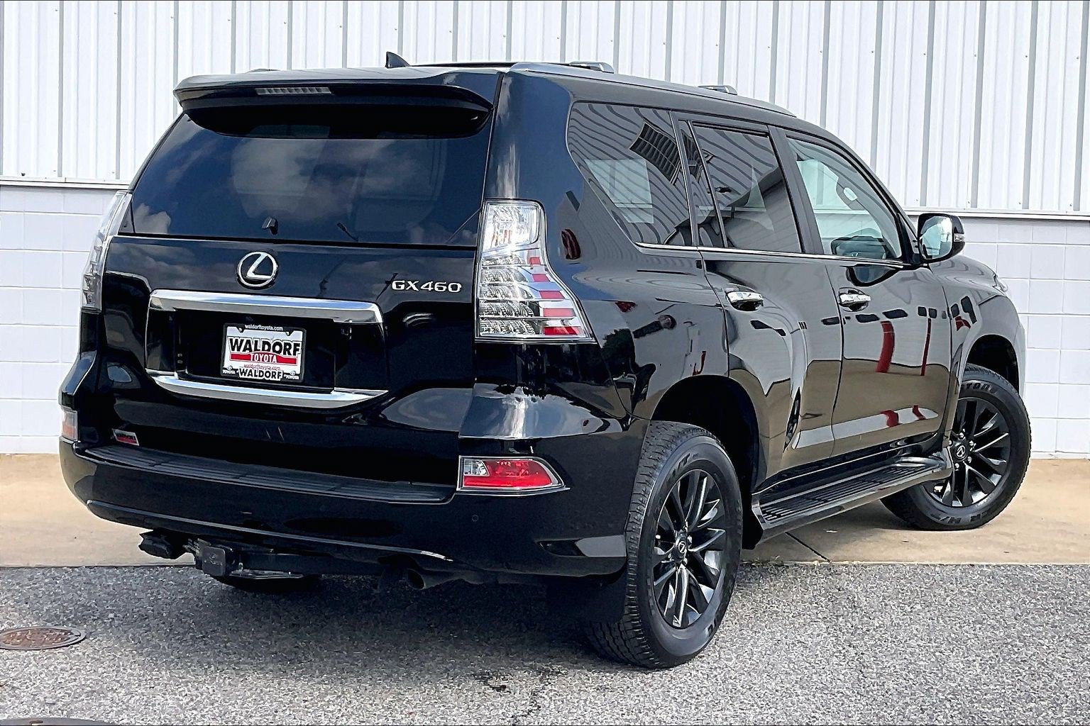 Used 2023 Lexus GX 460 Premium w/ Premium Package AWD/4WD image 17