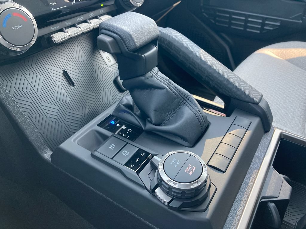 New 2026 Toyota 4Runner SR5 AWD/4WD image 16