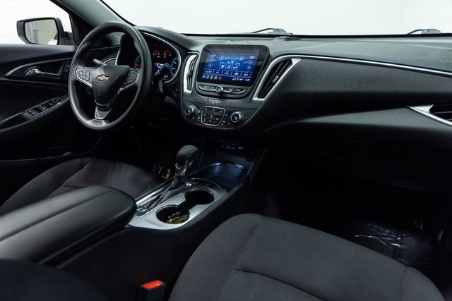Used 2024 Chevrolet Malibu LT image 25