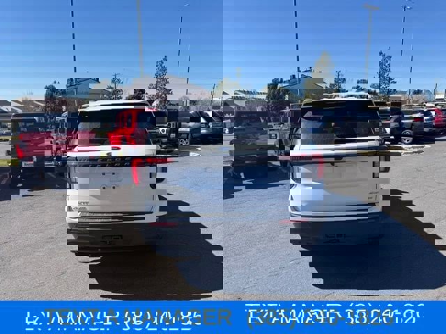 Used 2025 Ford Explorer Active image 3