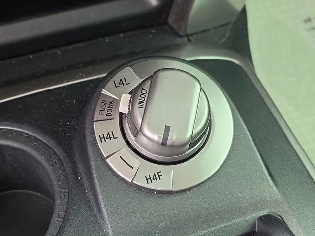 Used 2021 Toyota 4Runner Limited AWD/4WD image 30